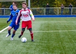 Intensive Zweikämpfe wie hier mit Glehns Simon Seiler prägten das Spiel gegen den FC Delhoven